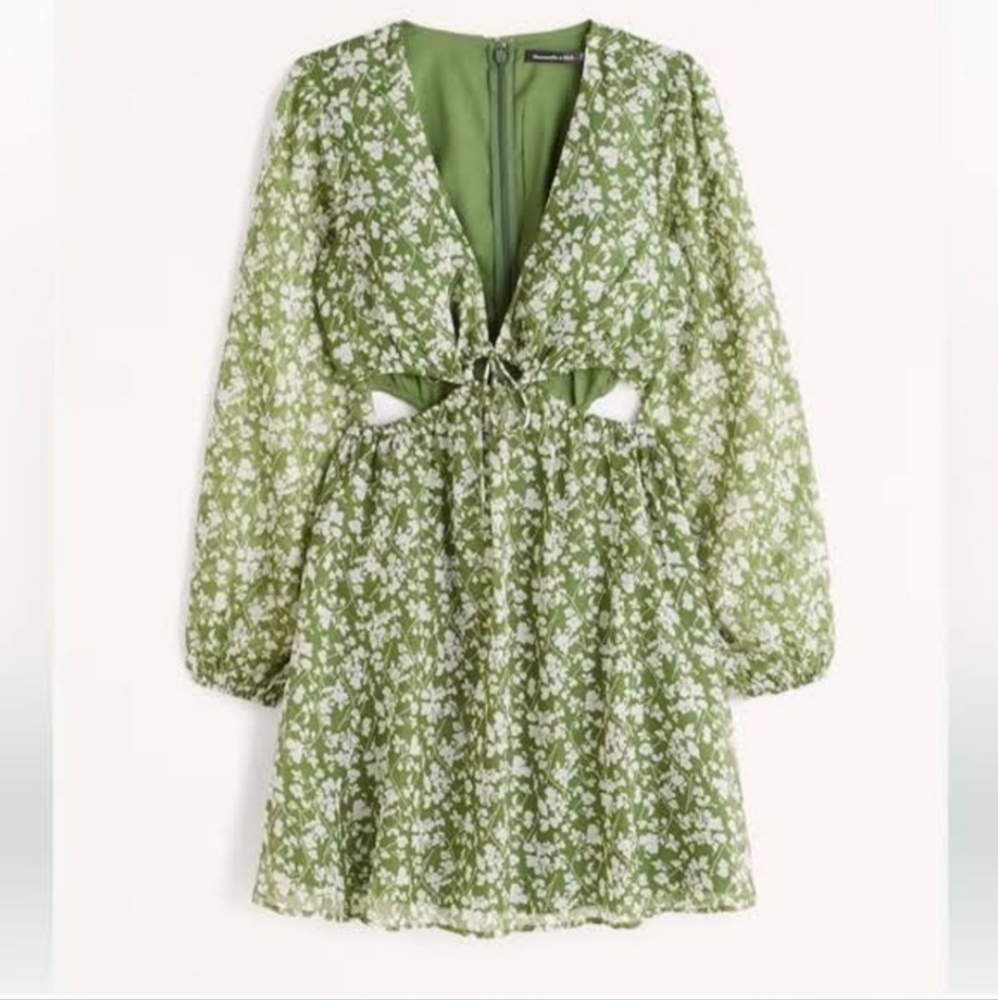 ISO ABERCROMBIE AND FITCH Size large - NOT FOR SALE